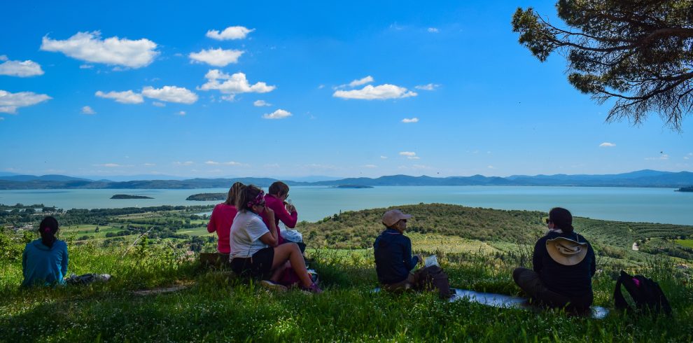 trekking lago trasimeno viaggi per donne con guida
